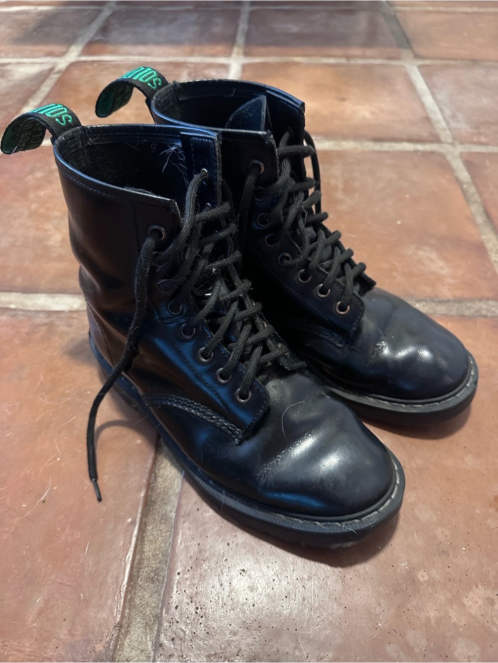 Solovair Black Hi-Shine 8 Eye Derby Boot - 6 Mens / 7 Womens